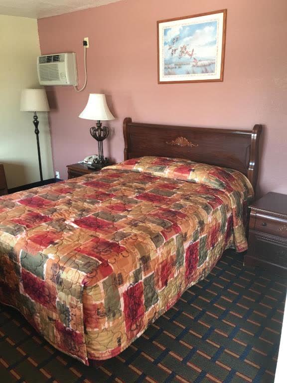 Best Value Inn Motel Sandusky room